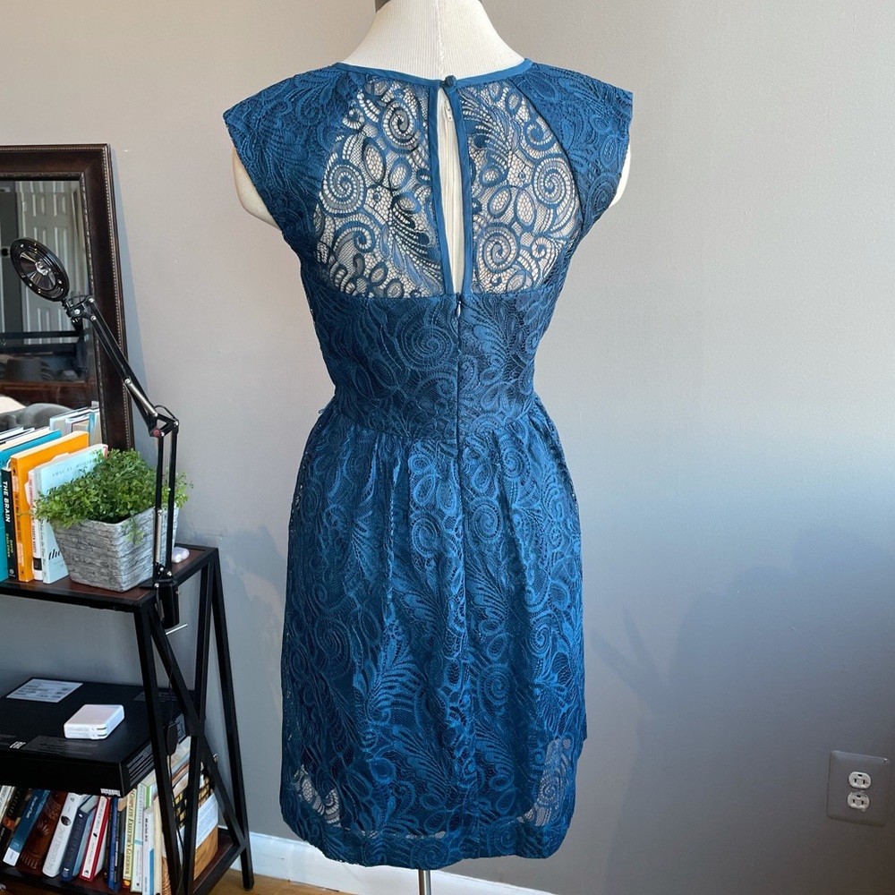 Trina Turk Cagney Lace dress mystic blue, size 6. - Picture 5 of 10